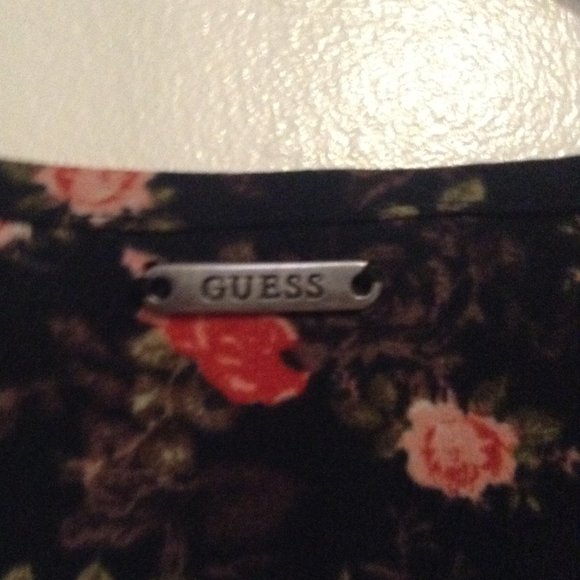 Guess Floral Blouse black/orange floral print.  XS - Picture 4 of 11